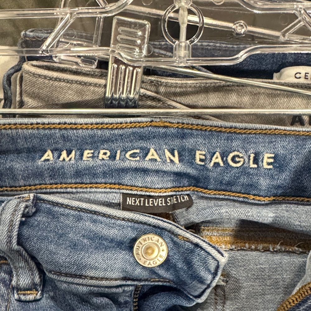 American Eagle Outfitters Women's Light Blue Jeans